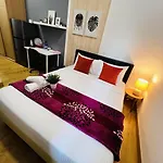 Voyage Bedroom, The Luxe Colony