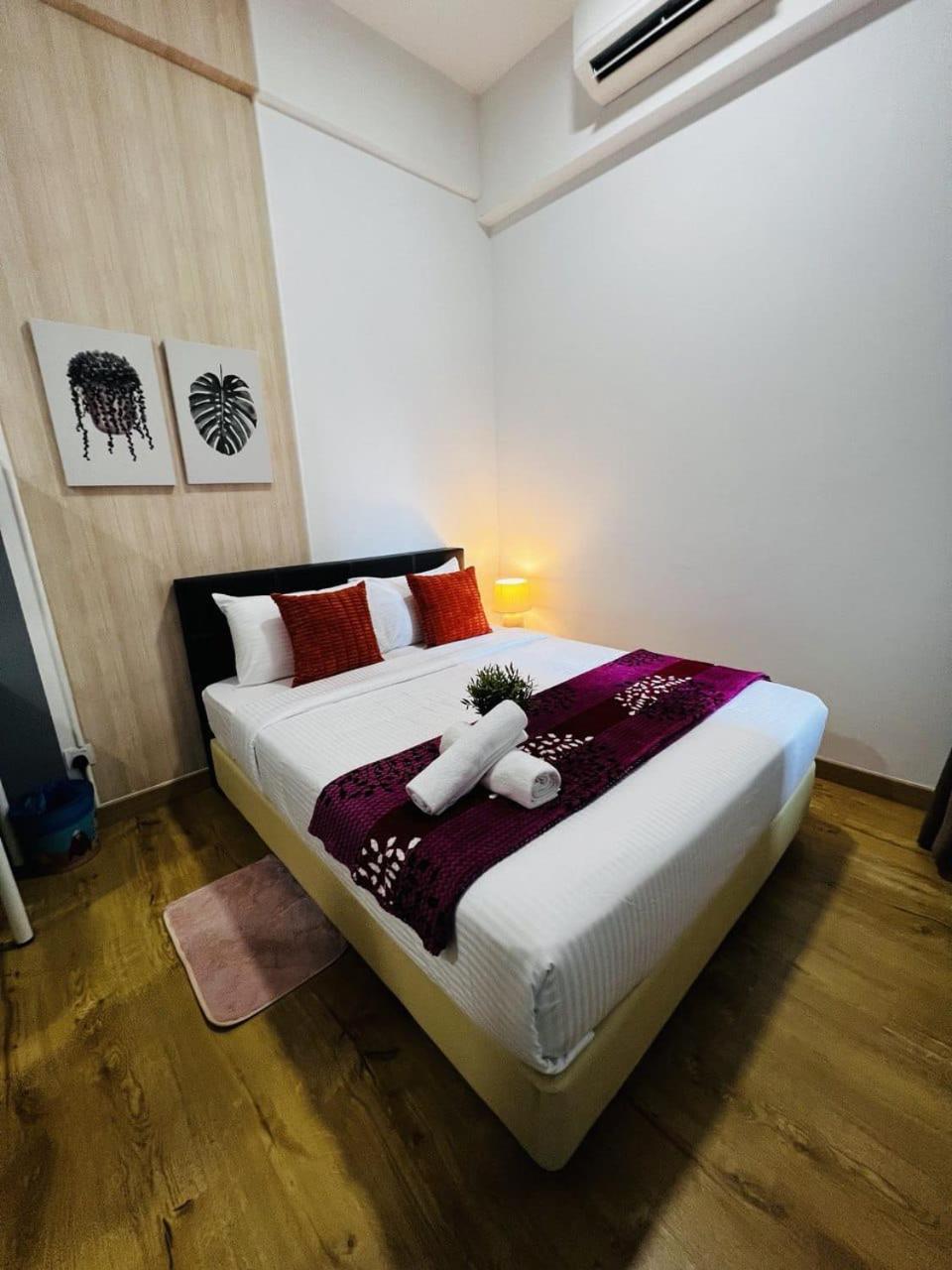 Voyage Bedroom, The Luxe Colony Kuala Lumpur